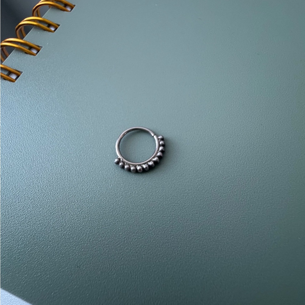White Gold Beaded Seam Ring - Body Jewelry